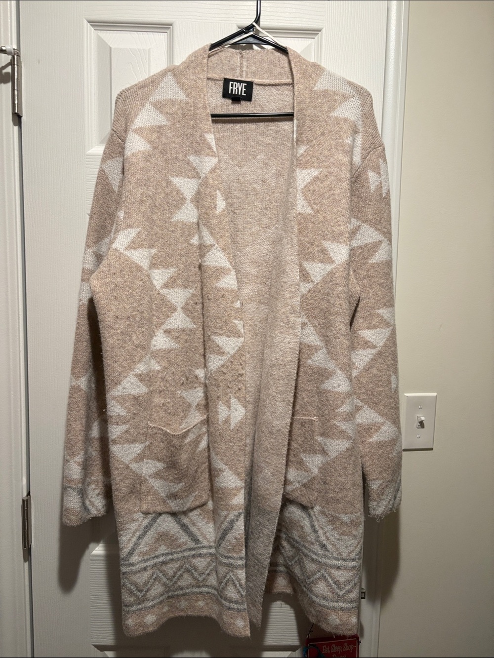 FRYE Beige & White Geometric Open Front Cardigan